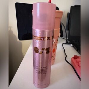 One Size Brown Sugar Setting Spay